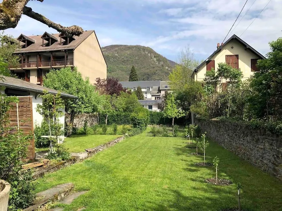 Bagnères-de-Luchon T2 Sur Jardin, Au Coeur De Luchon 아파트